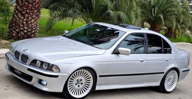 BMW 523-2