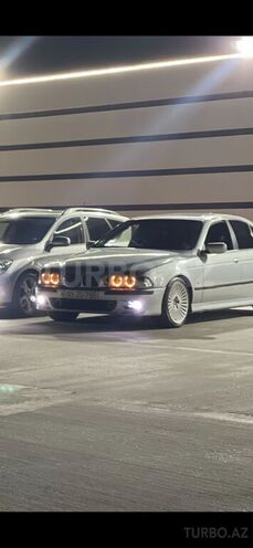 BMW 523-1