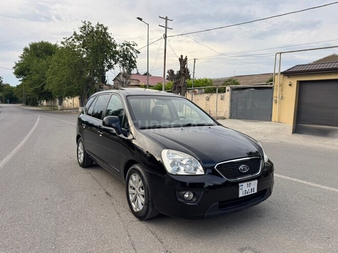 Kia Carens-2