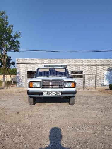 LADA (VAZ) 2107-2