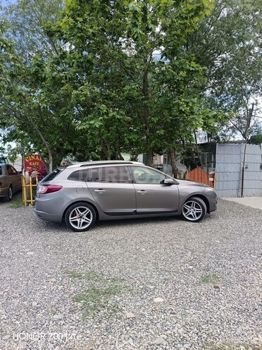 Renault Megane-2