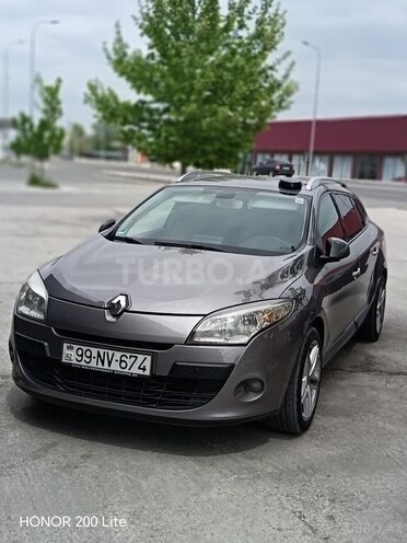 Renault Megane-12