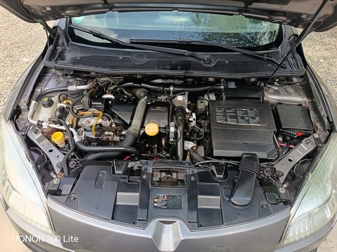 Renault Megane-6