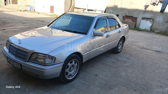 Mercedes C 220-2