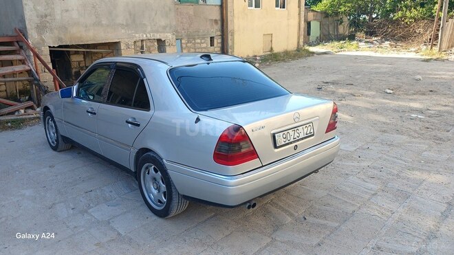 Mercedes C 220-6