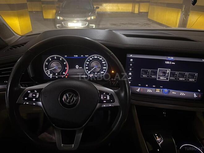 Volkswagen Touareg-4