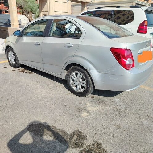 Chevrolet Aveo-3