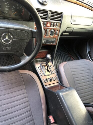 Mercedes C 220-2