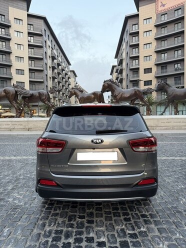 Kia Sorento-2