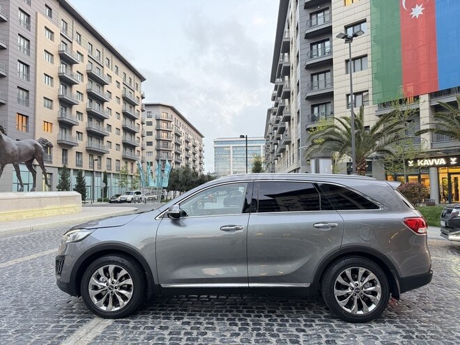 Kia Sorento-9