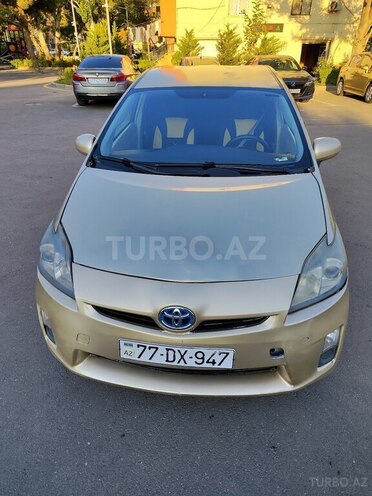 Toyota Prius-1