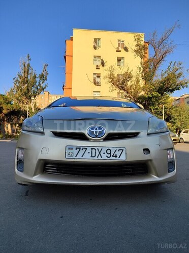 Toyota Prius-9