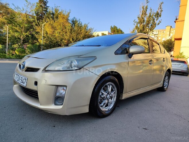 Toyota Prius-10