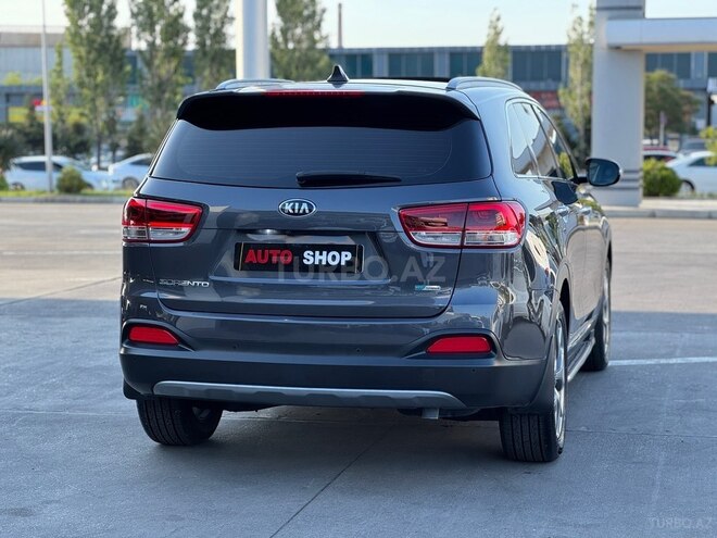 Kia Sorento-4