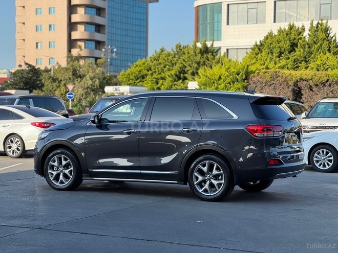 Kia Sorento-9