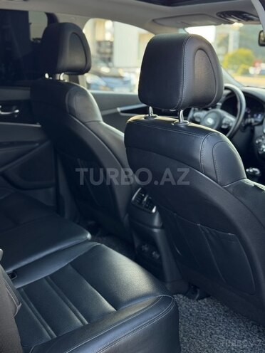 Kia Sorento-18