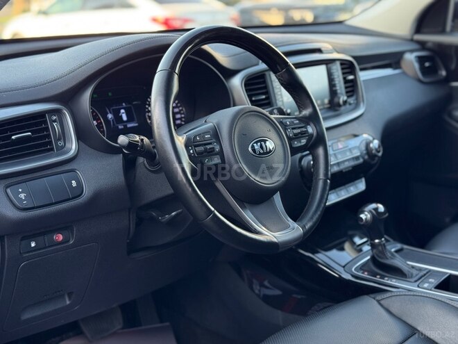 Kia Sorento-23