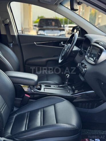 Kia Sorento-21