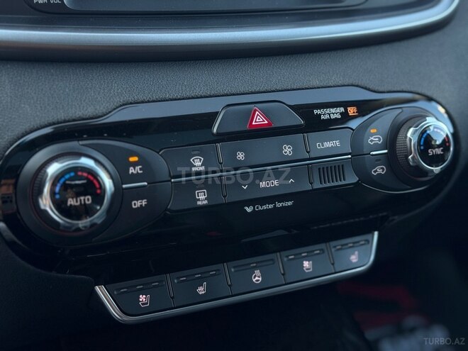 Kia Sorento-25