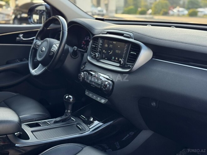 Kia Sorento-22