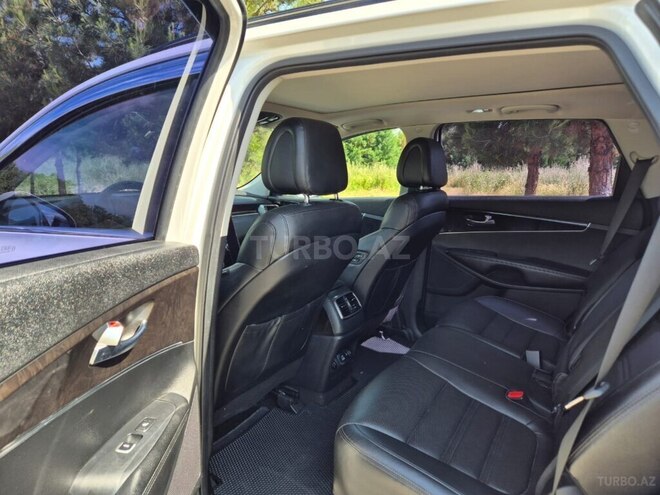 Kia Sorento-8