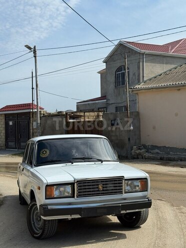 LADA (VAZ) 2107-2