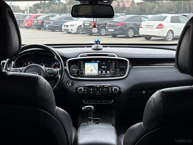 Kia Sorento-9