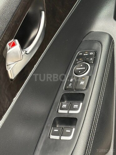 Kia Sorento-11