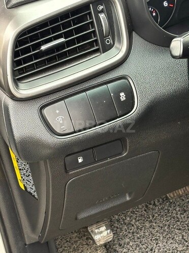 Kia Sorento-12