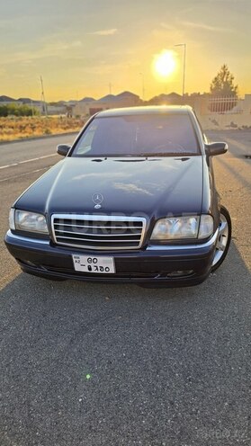Mercedes C 240-1