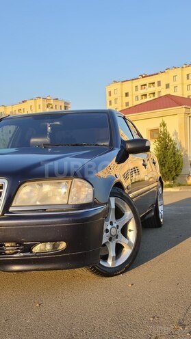 Mercedes C 240-12