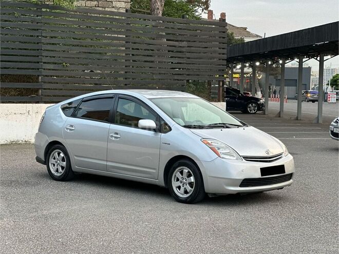 Toyota Prius-6