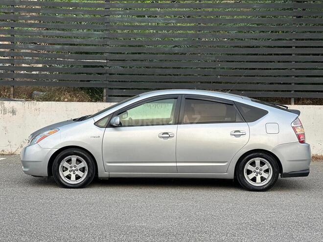 Toyota Prius-7