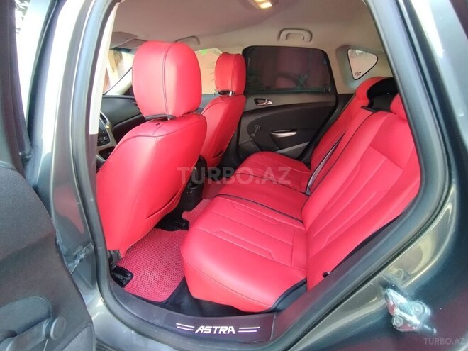 Opel Astra-10