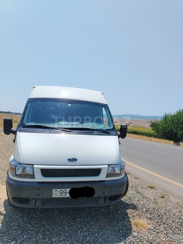 Ford Transit-1