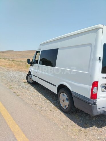 Ford Transit-3