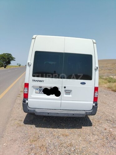 Ford Transit-2