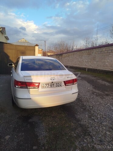 Hyundai Sonata-2