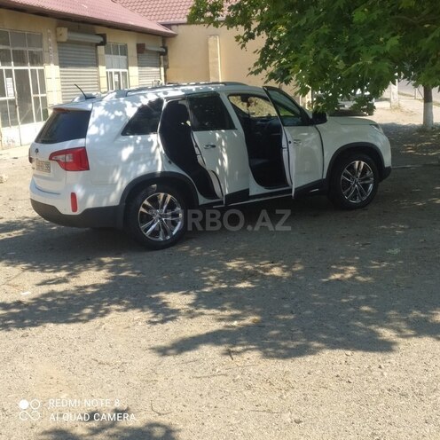 Kia Sorento-8