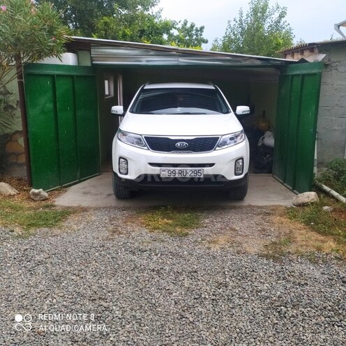 Kia Sorento-1