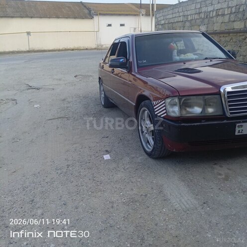 Mercedes 190-6