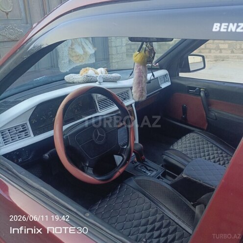 Mercedes 190-7