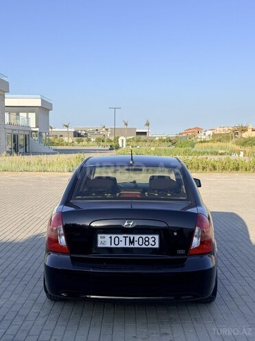 Hyundai Accent-3