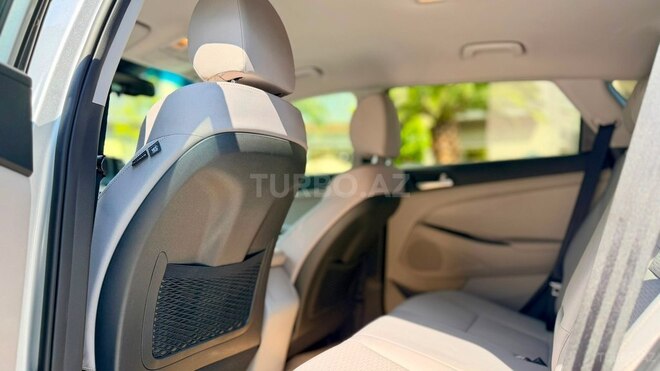 Hyundai Tucson-17