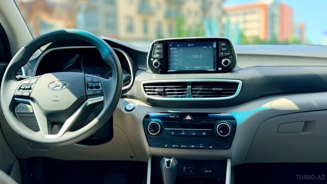 Hyundai Tucson-13