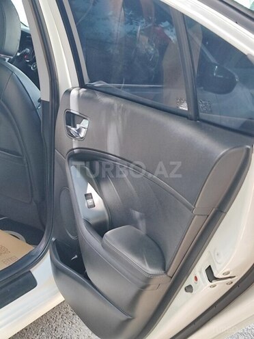 Kia Cerato-12