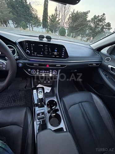 Hyundai Sonata-8