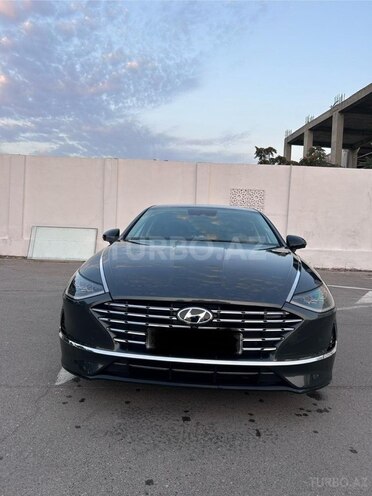 Hyundai Sonata-1