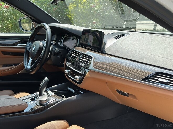 BMW 530-10