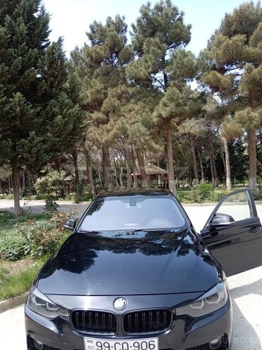BMW 330-1